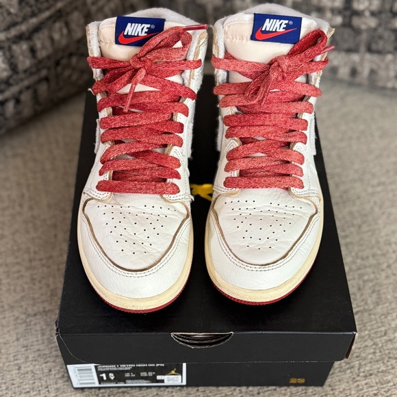 Jordan Retro 1 High OG - Picture 1 of 6
